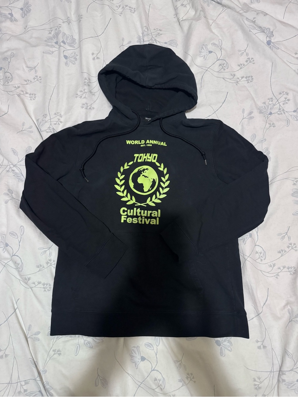 ⭐️Forever 21 Men Culture Festival Tokyo Hoodie (Size: M)